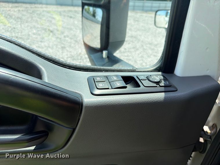 image for item YA4230 2022 International LT625 semi truck