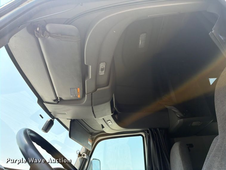 image for item YA4230 2022 International LT625 semi truck