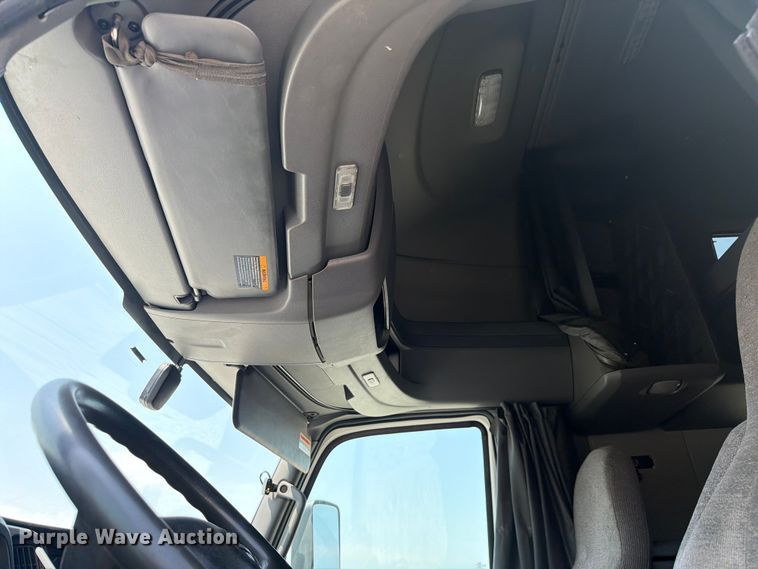 image for item YA4230 2022 International LT625 semi truck