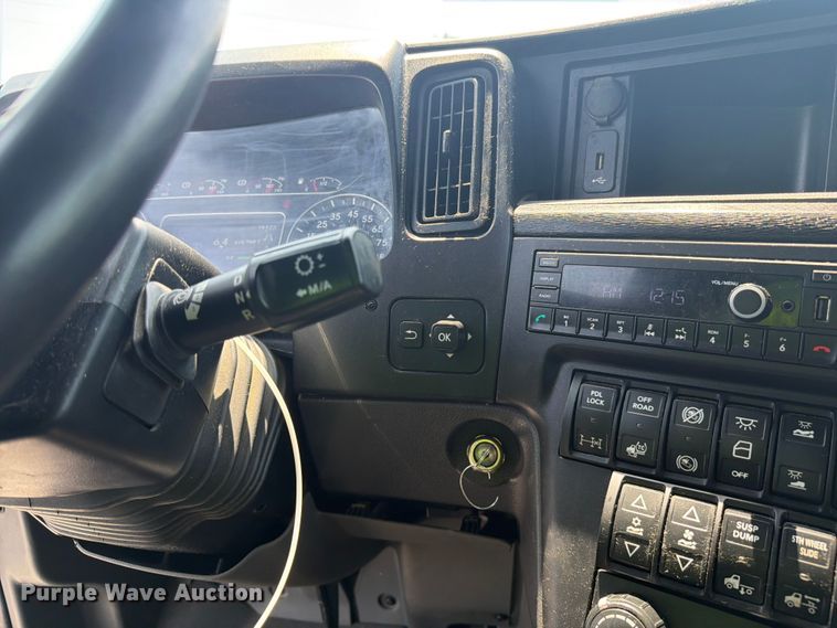 image for item YA4230 2022 International LT625 semi truck