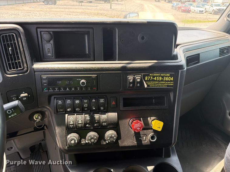 image for item YA4230 2022 International LT625 semi truck
