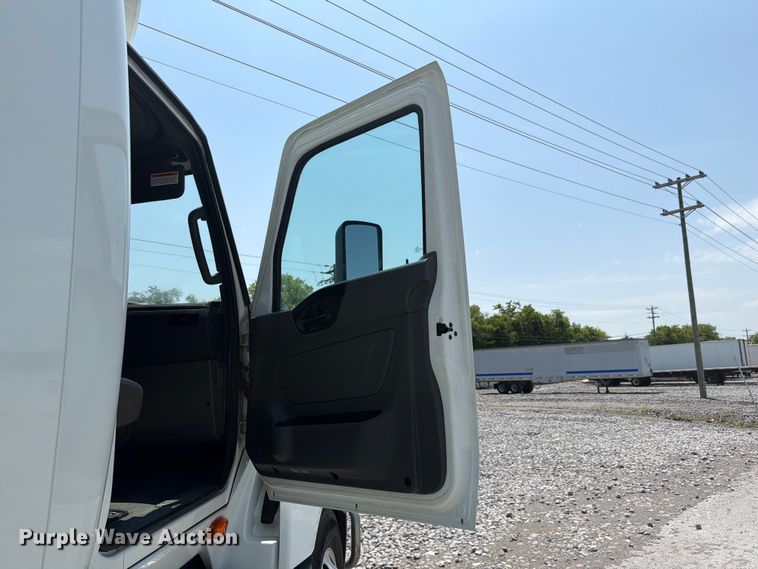 image for item YA4230 2022 International LT625 semi truck