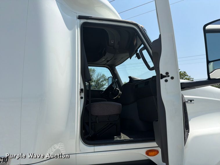 image for item YA4230 2022 International LT625 semi truck