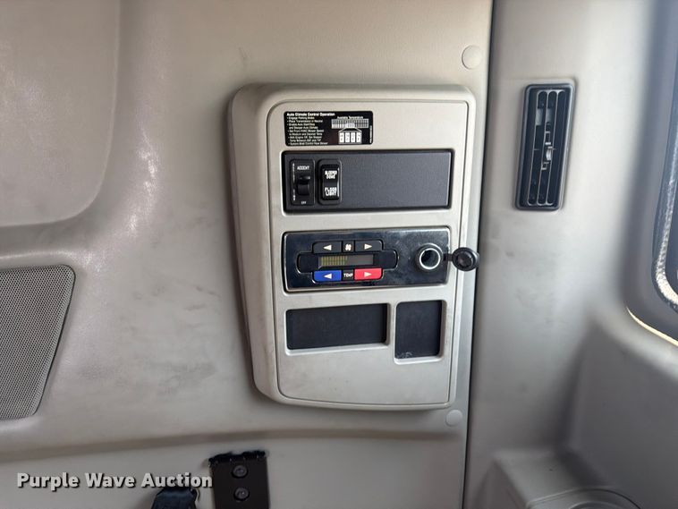 image for item YA4230 2022 International LT625 semi truck
