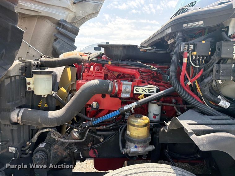image for item YA4230 2022 International LT625 semi truck