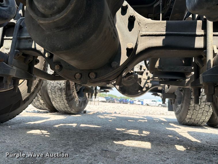 image for item YA4230 2022 International LT625 semi truck