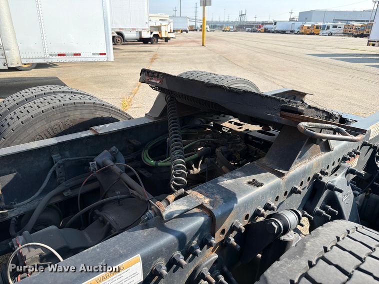 image for item YA4266 2021 Freightliner Cascadia 126 semi truck