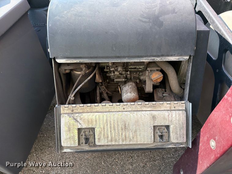 image for item YA4266 2021 Freightliner Cascadia 126 semi truck