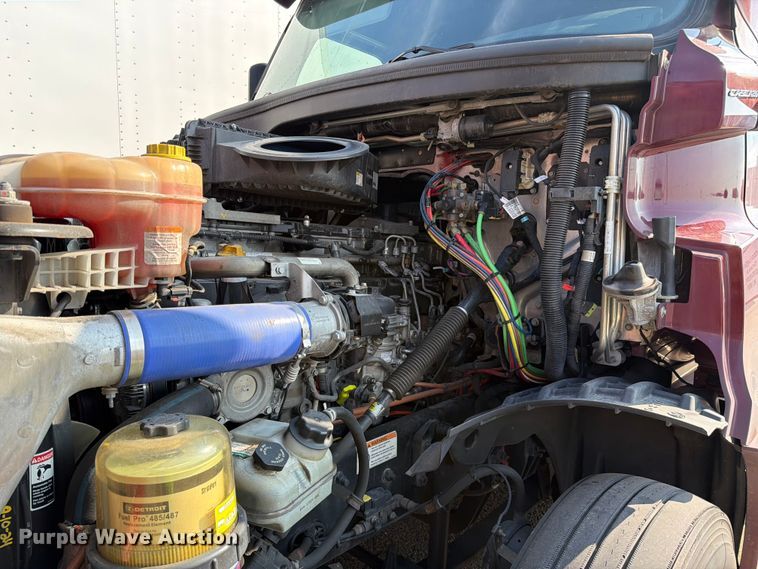 image for item YA4266 2021 Freightliner Cascadia 126 semi truck