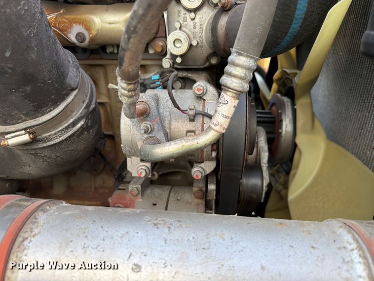 image for item YA4266 2021 Freightliner Cascadia 126 semi truck