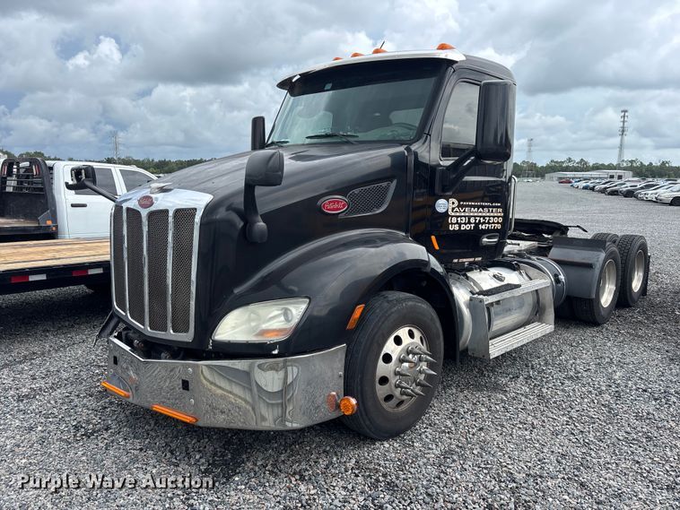 2015 Peterbilt 579 semi truck
