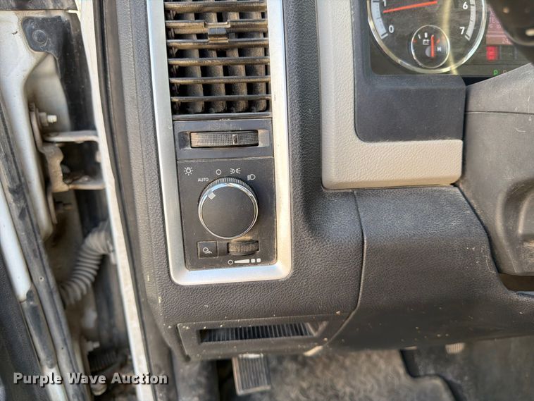 image for item DN6636 2011 Dodge Ram 1500 pickup truck