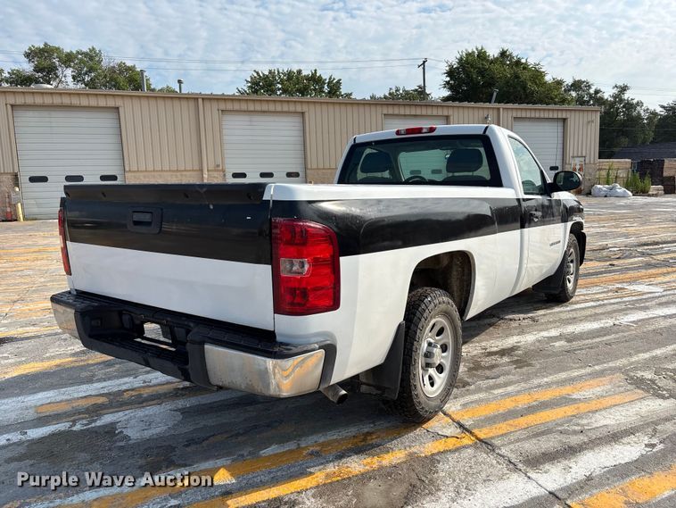 image for item DN6661 2010 Chevrolet Silverado 1500 pickup truck