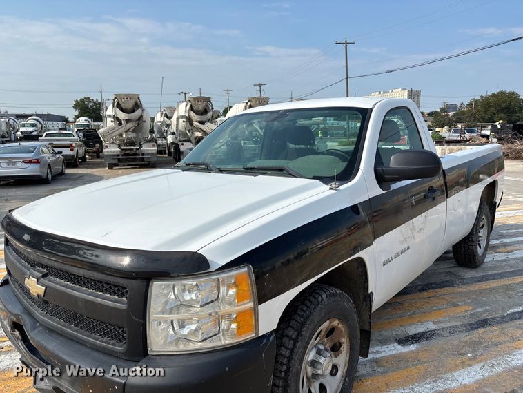 image for item DN6661 2010 Chevrolet Silverado 1500 pickup truck