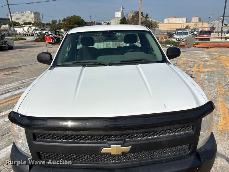 image for item DN6661 2010 Chevrolet Silverado 1500 pickup truck