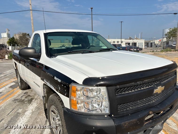 image for item DN6661 2010 Chevrolet Silverado 1500 pickup truck