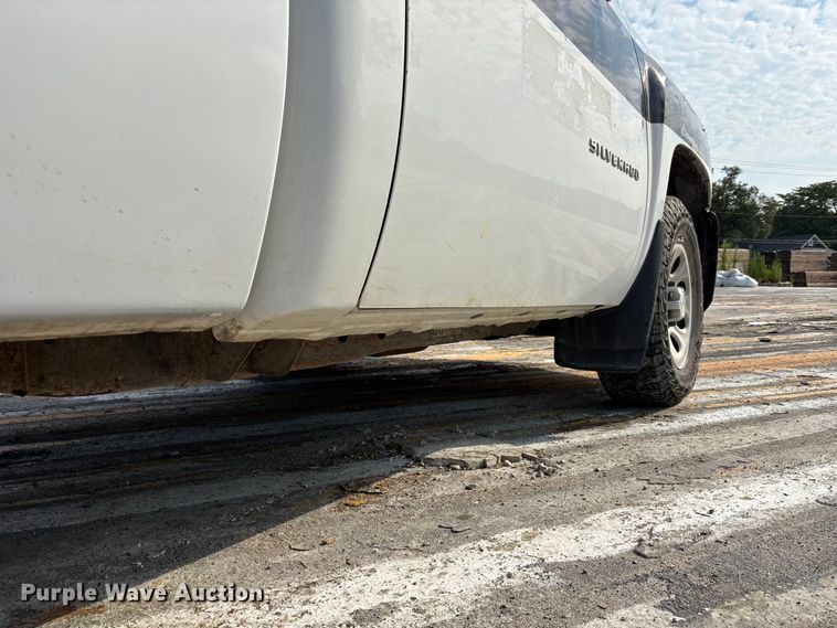 image for item DN6661 2010 Chevrolet Silverado 1500 pickup truck