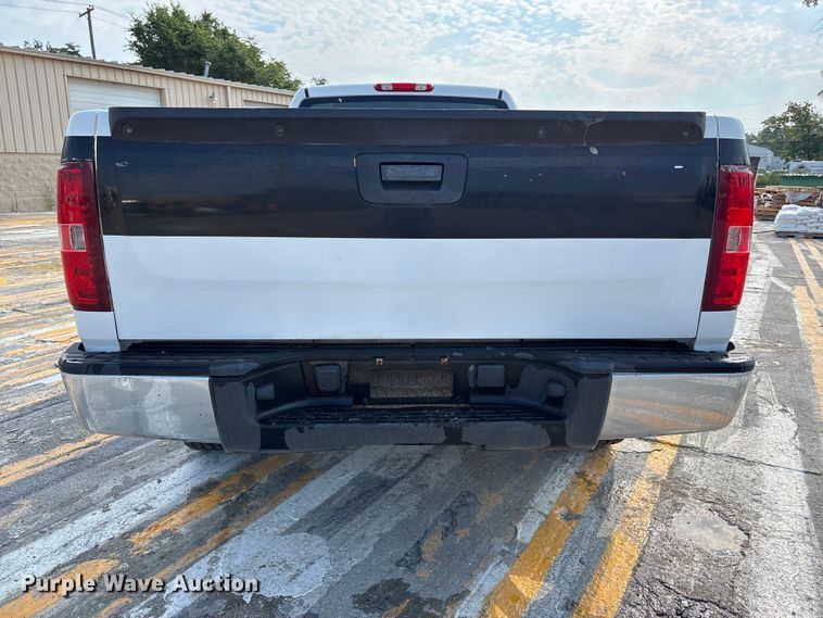image for item DN6661 2010 Chevrolet Silverado 1500 pickup truck