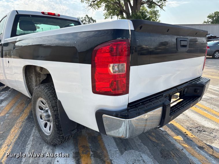 image for item DN6661 2010 Chevrolet Silverado 1500 pickup truck