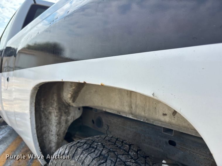 image for item DN6661 2010 Chevrolet Silverado 1500 pickup truck