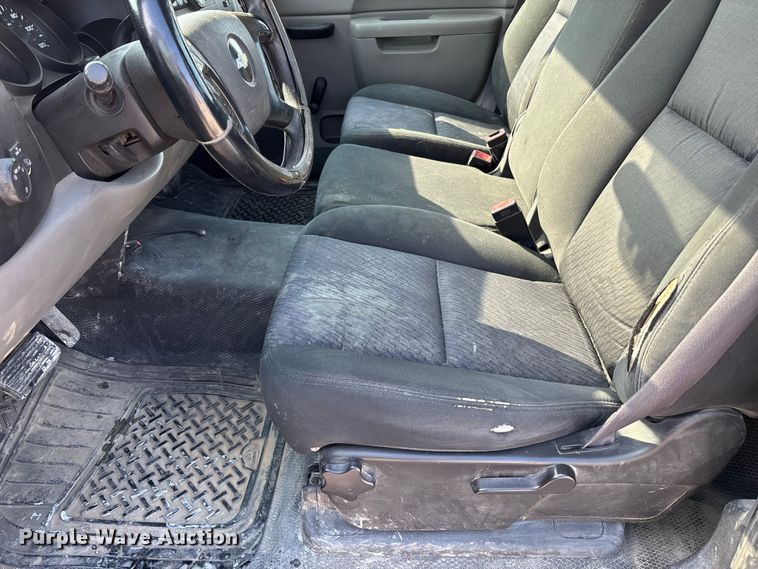 image for item DN6661 2010 Chevrolet Silverado 1500 pickup truck