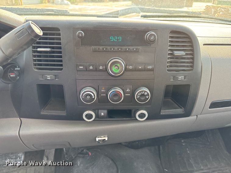 image for item DN6661 2010 Chevrolet Silverado 1500 pickup truck