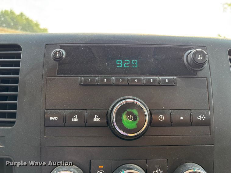 image for item DN6661 2010 Chevrolet Silverado 1500 pickup truck