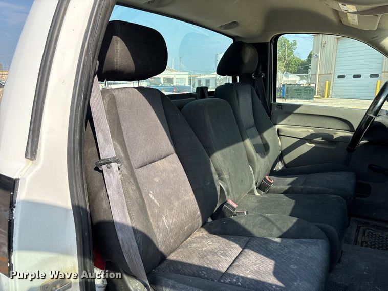 image for item DN6661 2010 Chevrolet Silverado 1500 pickup truck