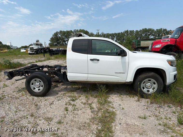image for item DN6683 2017 Chevrolet Colorado Ext. Cab pickup truck cab and chassis