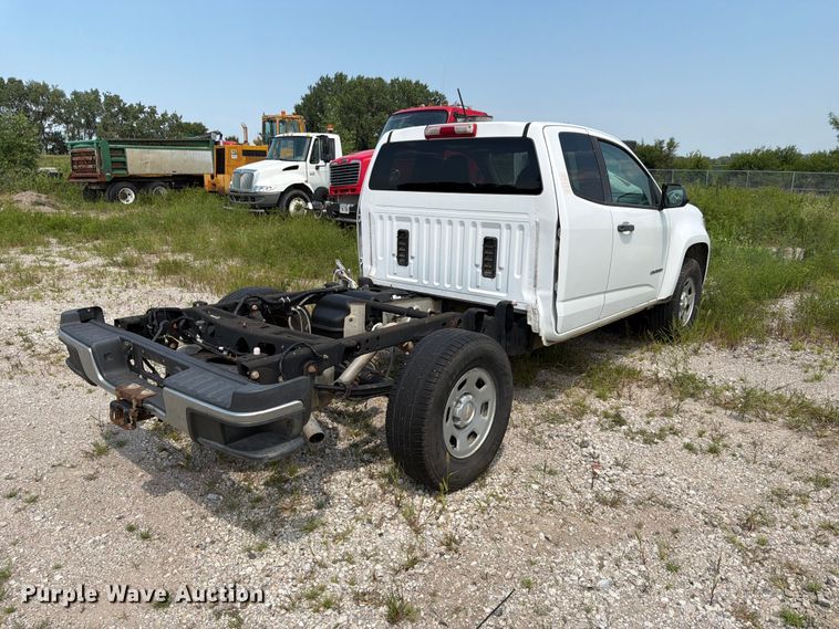 image for item DN6683 2017 Chevrolet Colorado Ext. Cab pickup truck cab and chassis