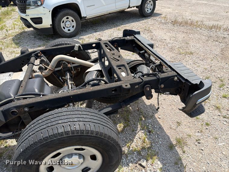 image for item DN6683 2017 Chevrolet Colorado Ext. Cab pickup truck cab and chassis