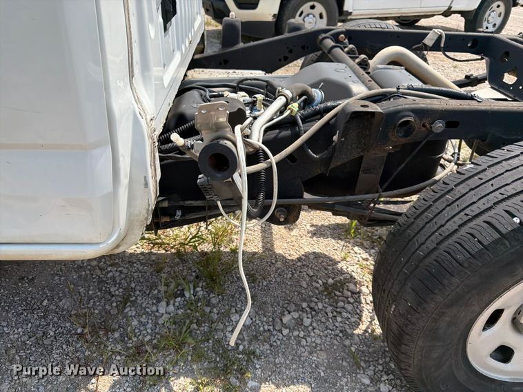 image for item DN6683 2017 Chevrolet Colorado Ext. Cab pickup truck cab and chassis