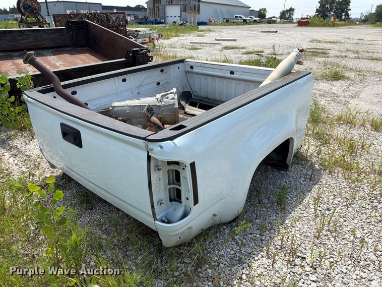 image for item DN6683 2017 Chevrolet Colorado Ext. Cab pickup truck cab and chassis
