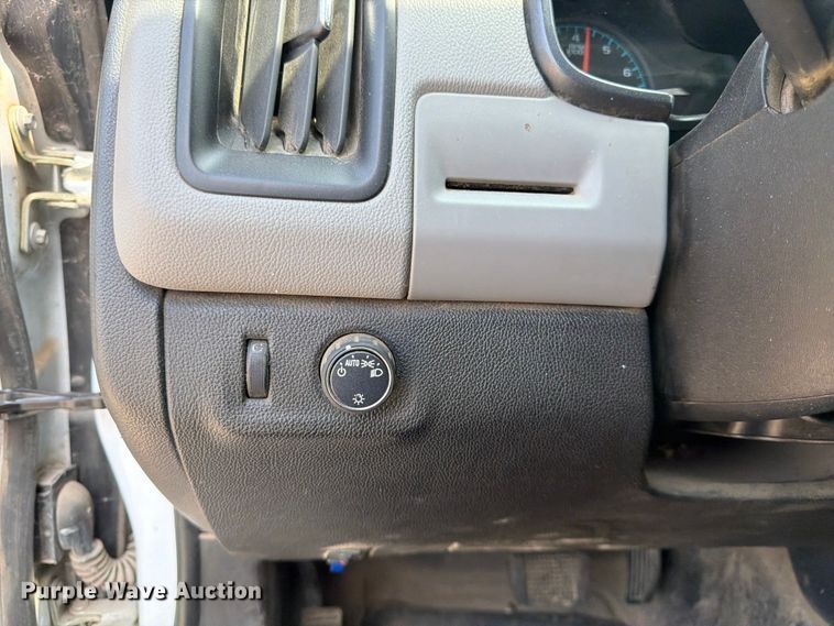 image for item DN6683 2017 Chevrolet Colorado Ext. Cab pickup truck cab and chassis