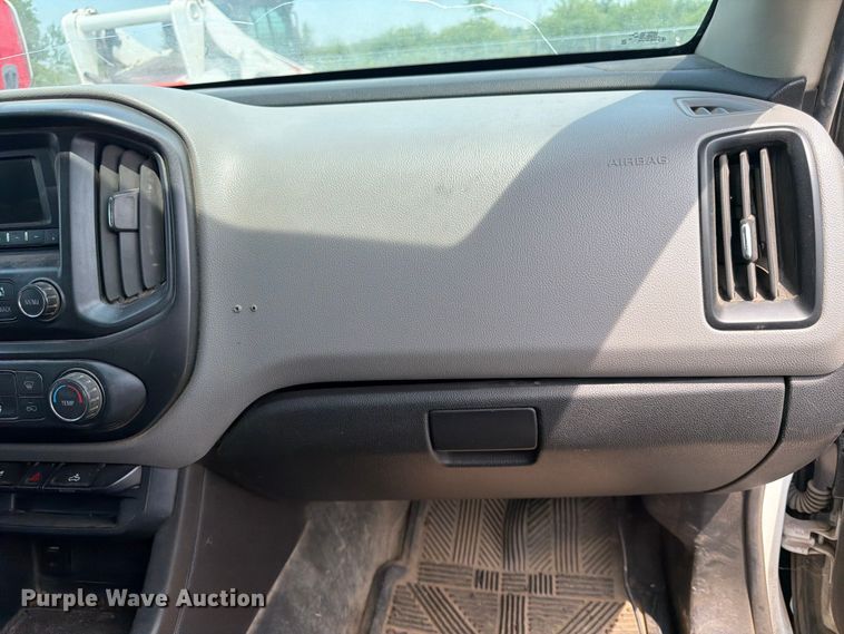 image for item DN6683 2017 Chevrolet Colorado Ext. Cab pickup truck cab and chassis