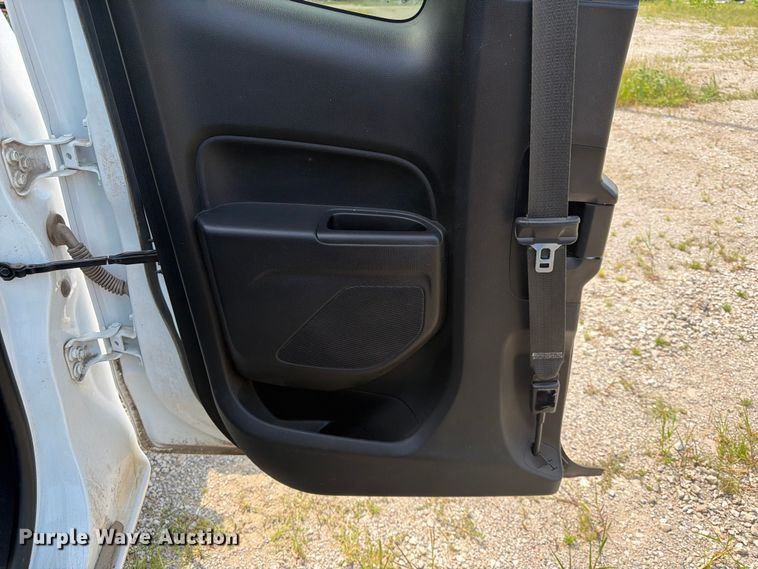 image for item DN6683 2017 Chevrolet Colorado Ext. Cab pickup truck cab and chassis