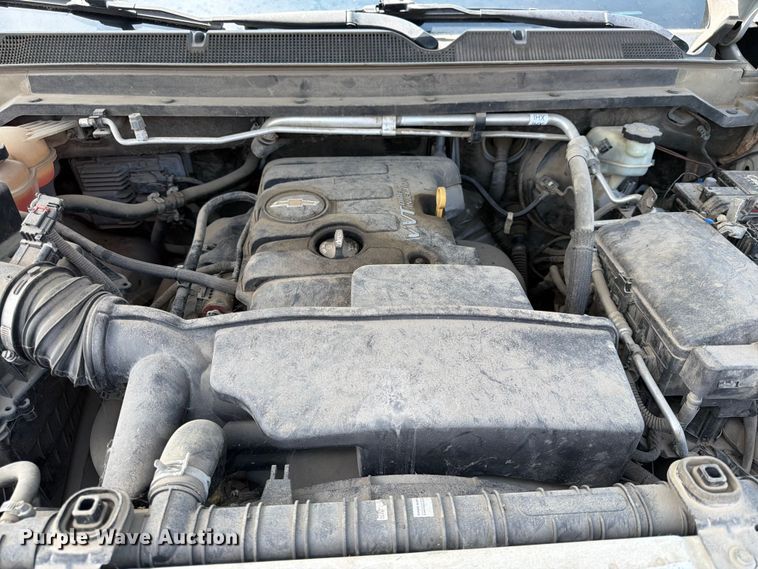 image for item DN6683 2017 Chevrolet Colorado Ext. Cab pickup truck cab and chassis