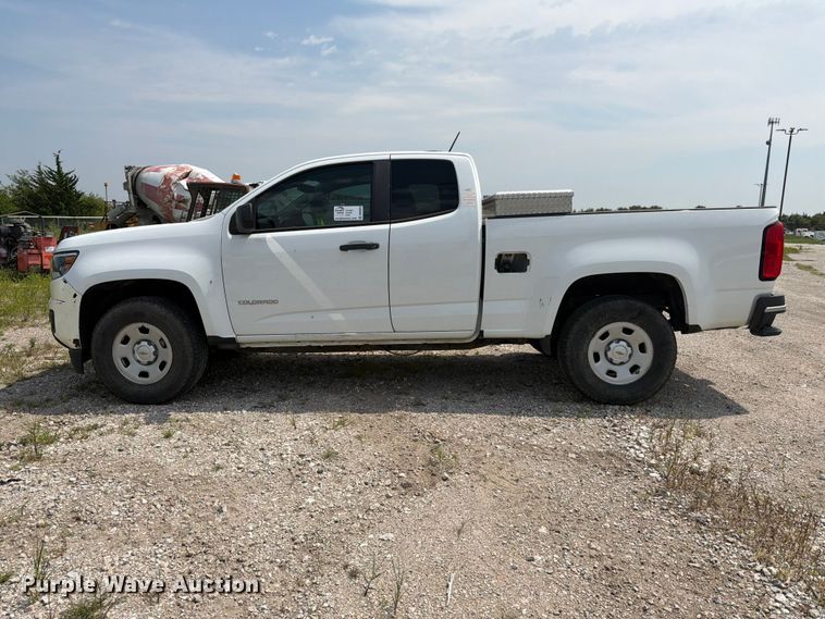 image for item DN6684 2017 Chevrolet Colorado Ext. Cab pickup truck
