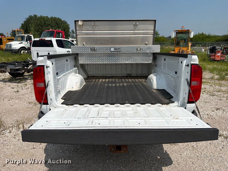 image for item DN6684 2017 Chevrolet Colorado Ext. Cab pickup truck