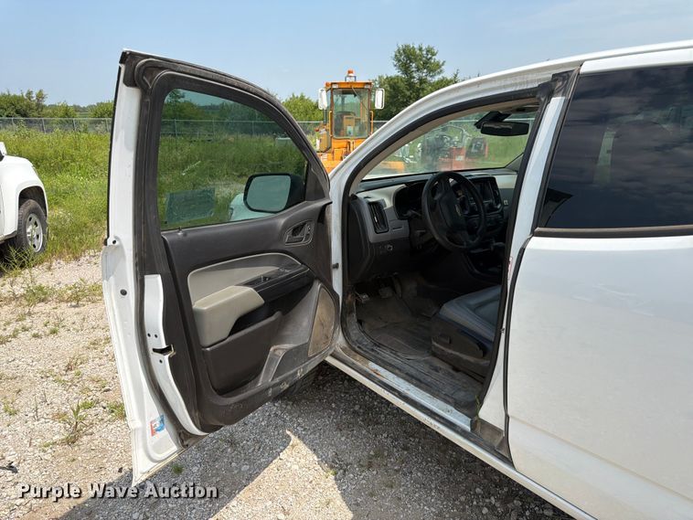 image for item DN6684 2017 Chevrolet Colorado Ext. Cab pickup truck
