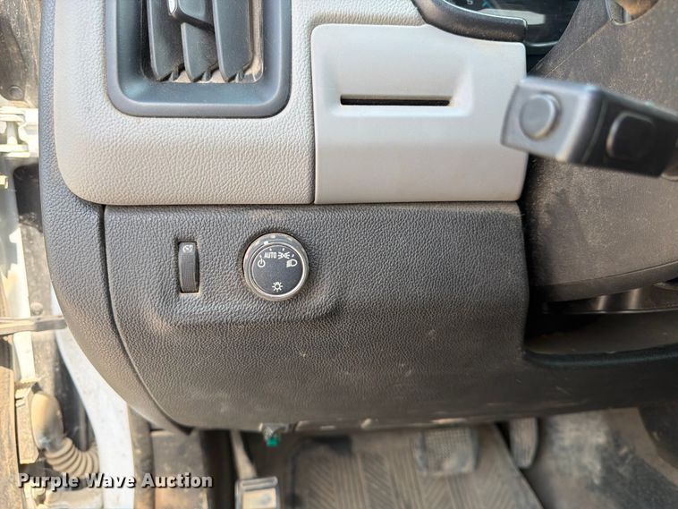 image for item DN6684 2017 Chevrolet Colorado Ext. Cab pickup truck