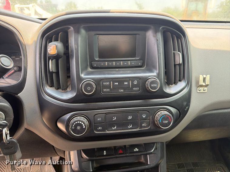 image for item DN6684 2017 Chevrolet Colorado Ext. Cab pickup truck