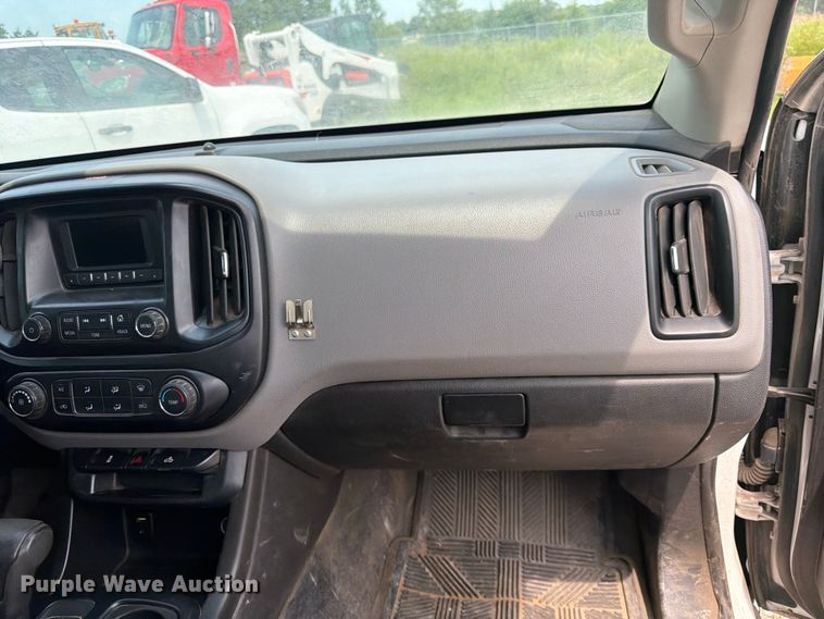 image for item DN6684 2017 Chevrolet Colorado Ext. Cab pickup truck