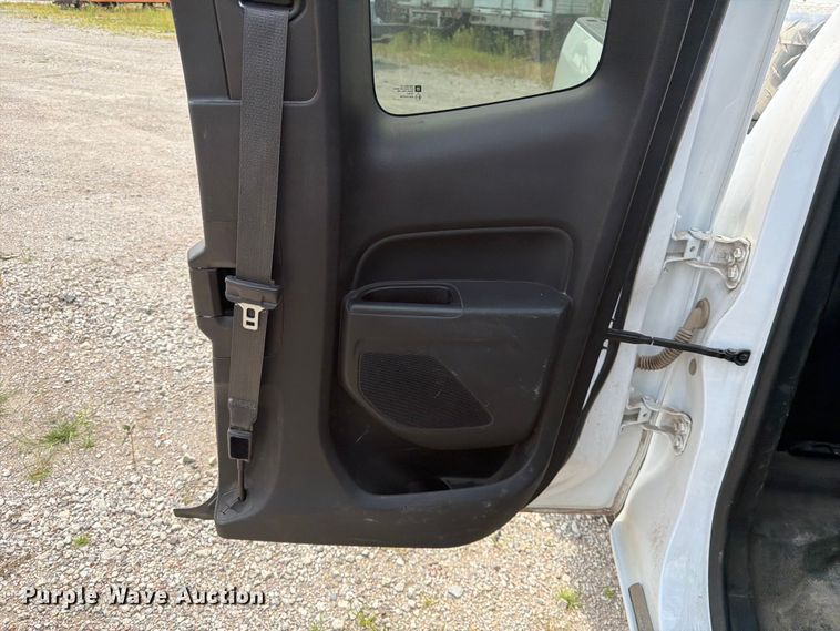 image for item DN6684 2017 Chevrolet Colorado Ext. Cab pickup truck