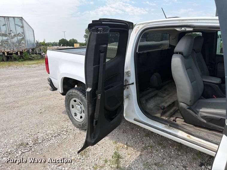 image for item DN6684 2017 Chevrolet Colorado Ext. Cab pickup truck