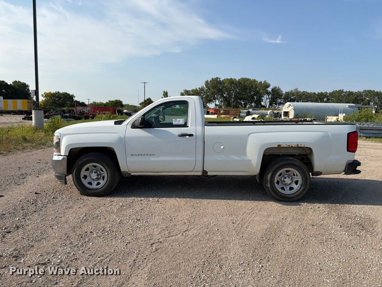 image for item DN6692 2016 Chevrolet Silverado 1500 pickup truck