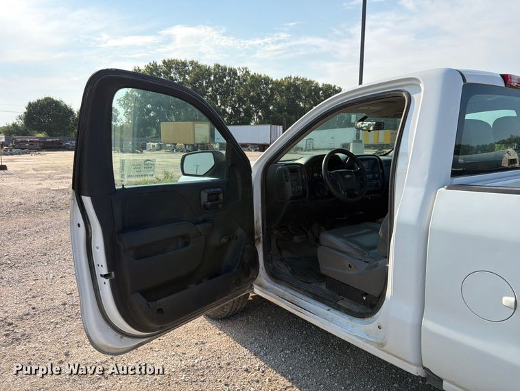 image for item DN6692 2016 Chevrolet Silverado 1500 pickup truck