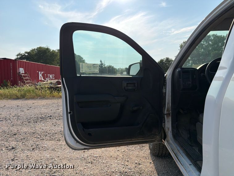 image for item DN6692 2016 Chevrolet Silverado 1500 pickup truck