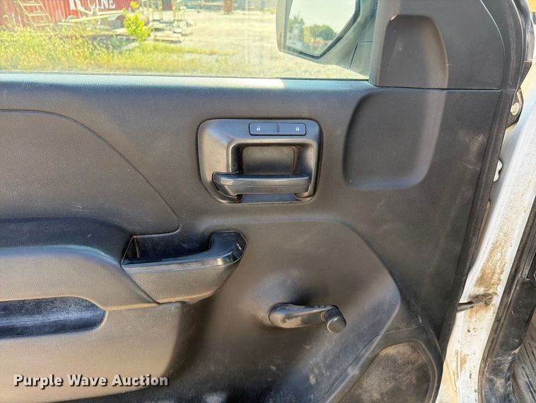 image for item DN6692 2016 Chevrolet Silverado 1500 pickup truck