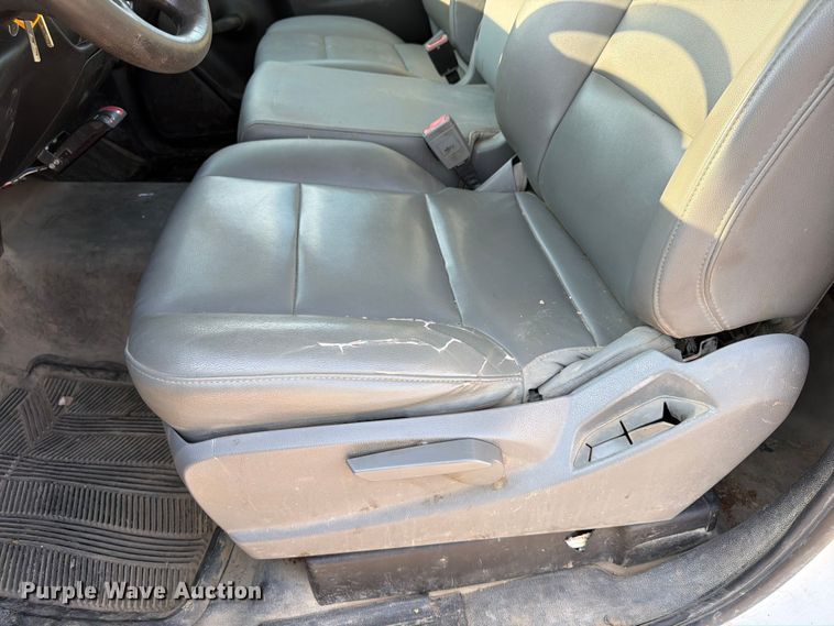 image for item DN6692 2016 Chevrolet Silverado 1500 pickup truck